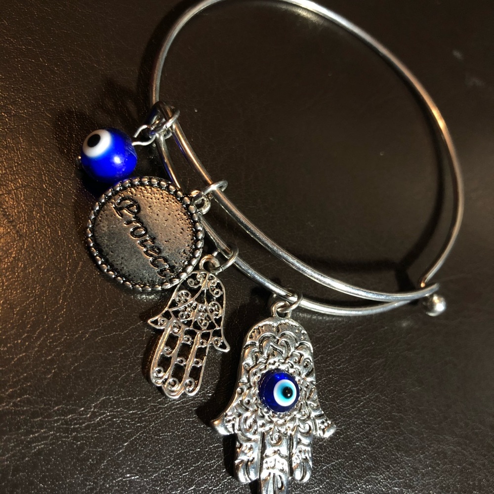 Cute hamsa charm bracelet